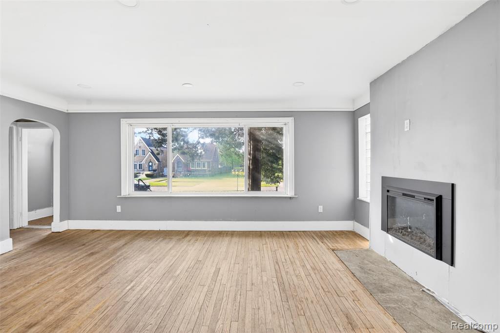 12716 Wilshire Drive, Detroit, MI 48213 — Photo 6