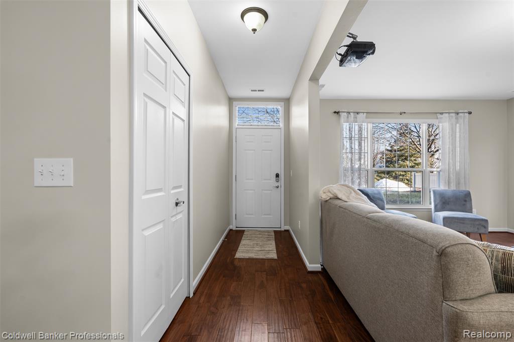 21105 Chesapeake Circle, 243, Walled Lake, MI 48390 — Photo 4