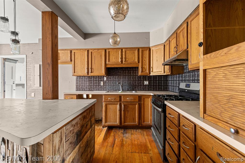 9267 Glenis Street, Taylor, MI 48180 — Photo 9