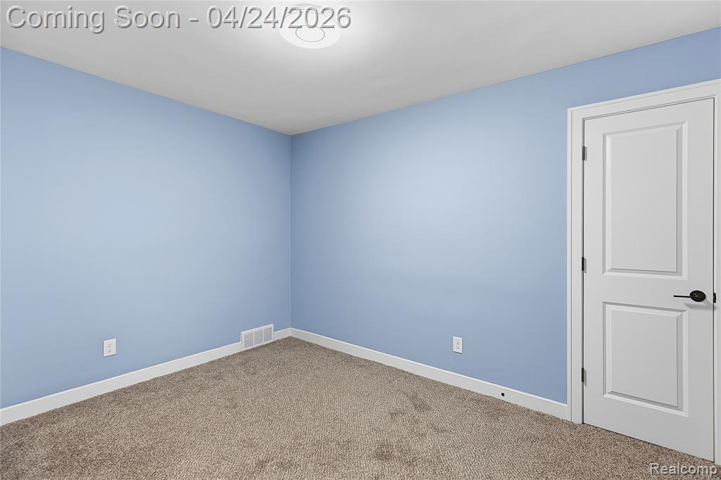 13431 Burton Street, Oak Park, MI 48237 — Photo 18