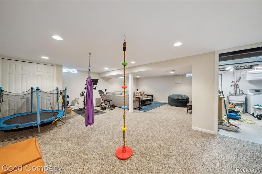 3370 INDIANDALE Drive, Orchard Lake Village, MI 48324 — Photo 44