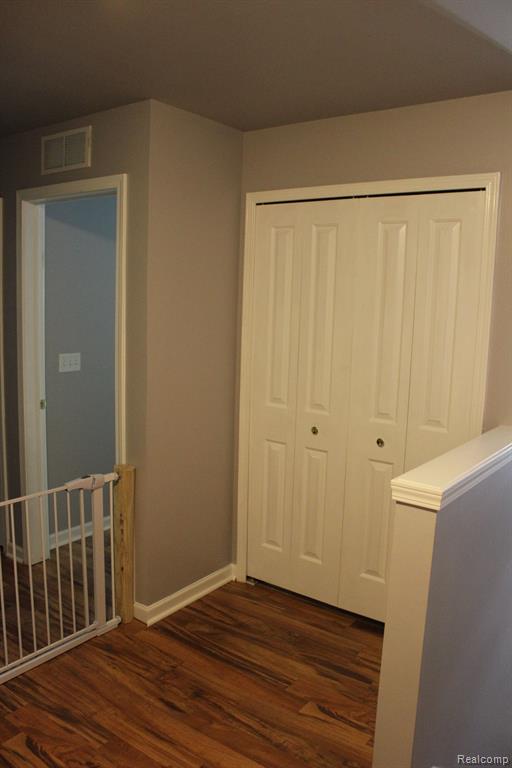 47640 PEMBROKE Drive, Canton, MI 48188 — Photo 16