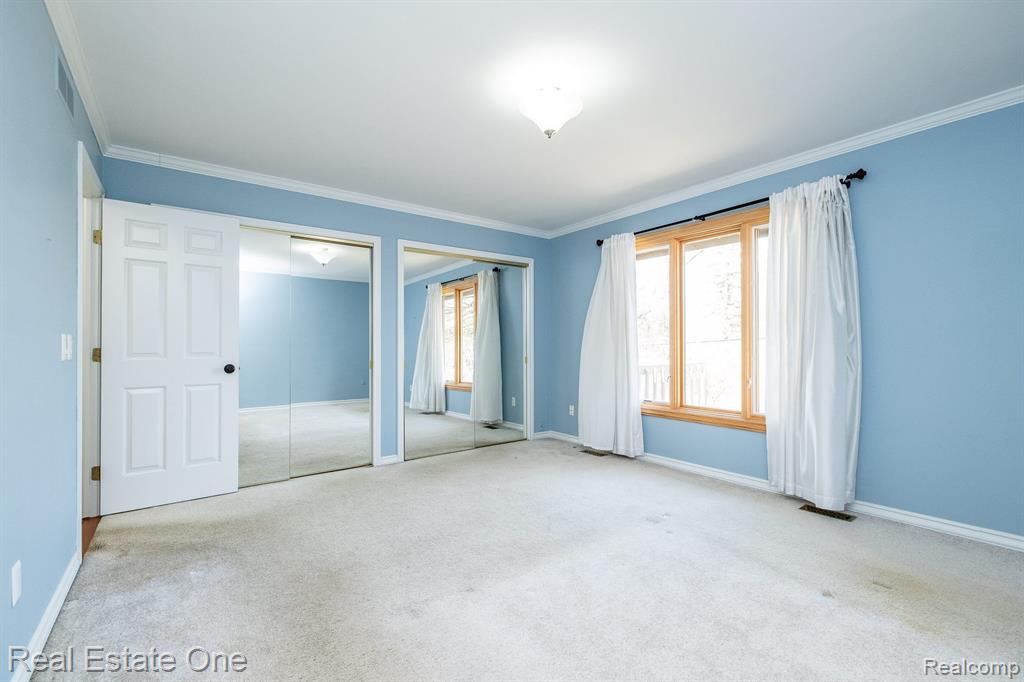 6534 RED CEDAR Lane, West Bloomfield, MI 48324 — Photo 22