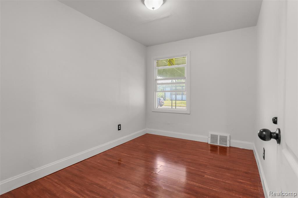 9225 Patton Street, Detroit, MI 48228 — Photo 14