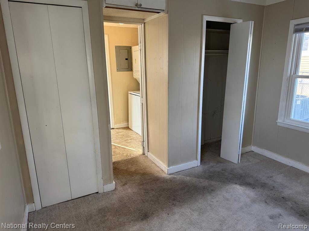 70 W MAPLEDALE Avenue, Hazel Park, MI 48030 — Photo 7