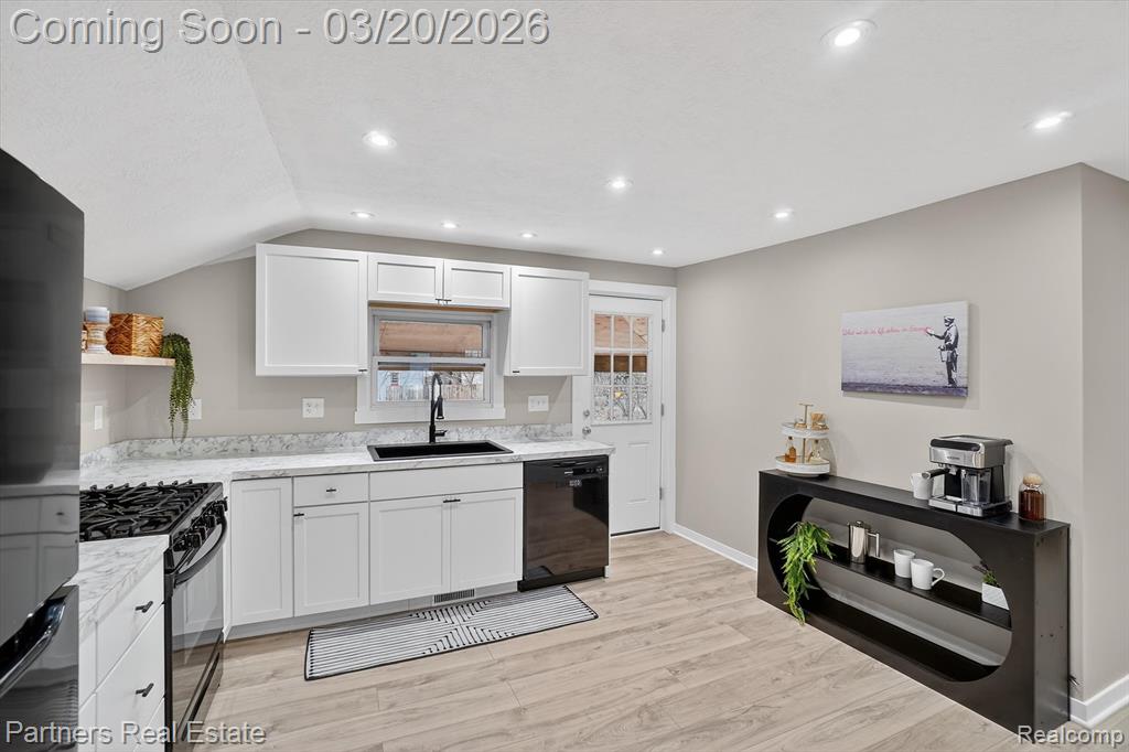 718 W Grand River Avenue, Williamston, MI 48895 — Photo 13