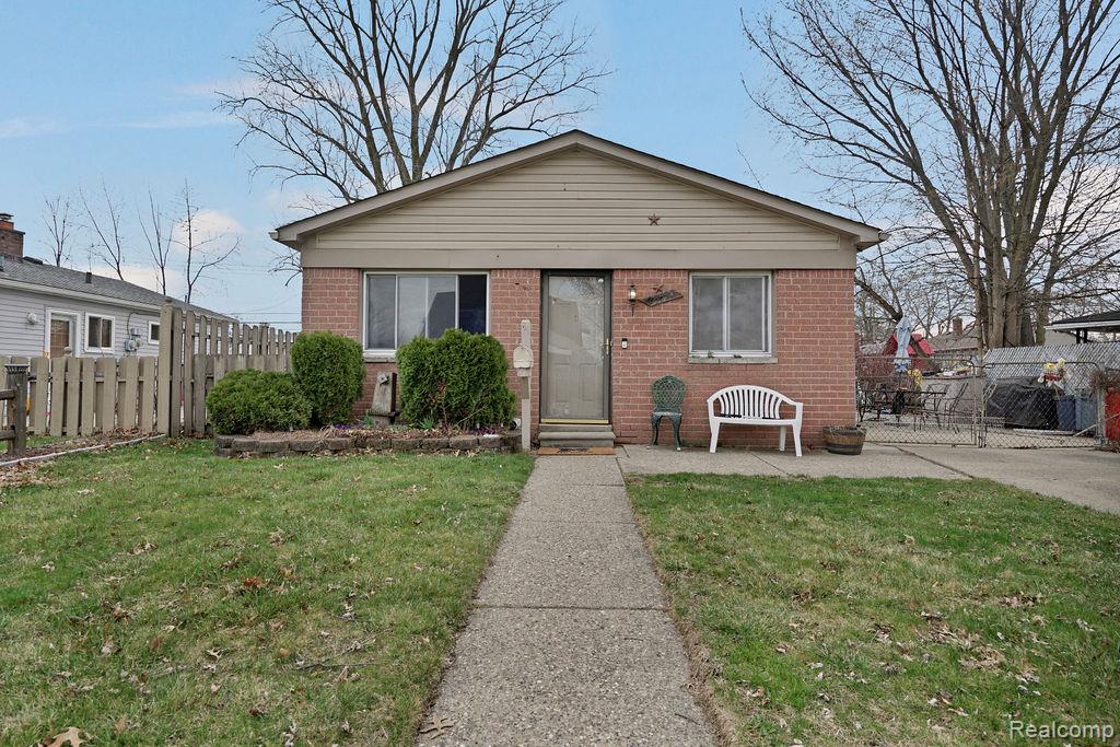 25530 Cole Street, Roseville, MI 48066 — Photo 2
