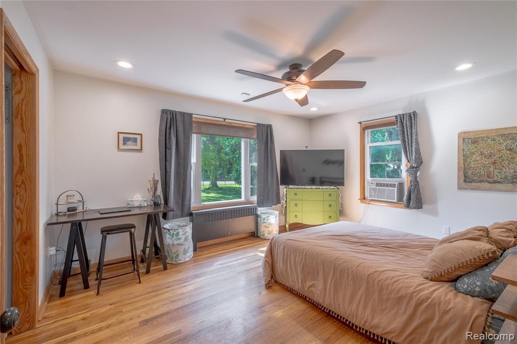 5384 Silverton Drive, Grand Blanc, MI 48439 — Photo 13