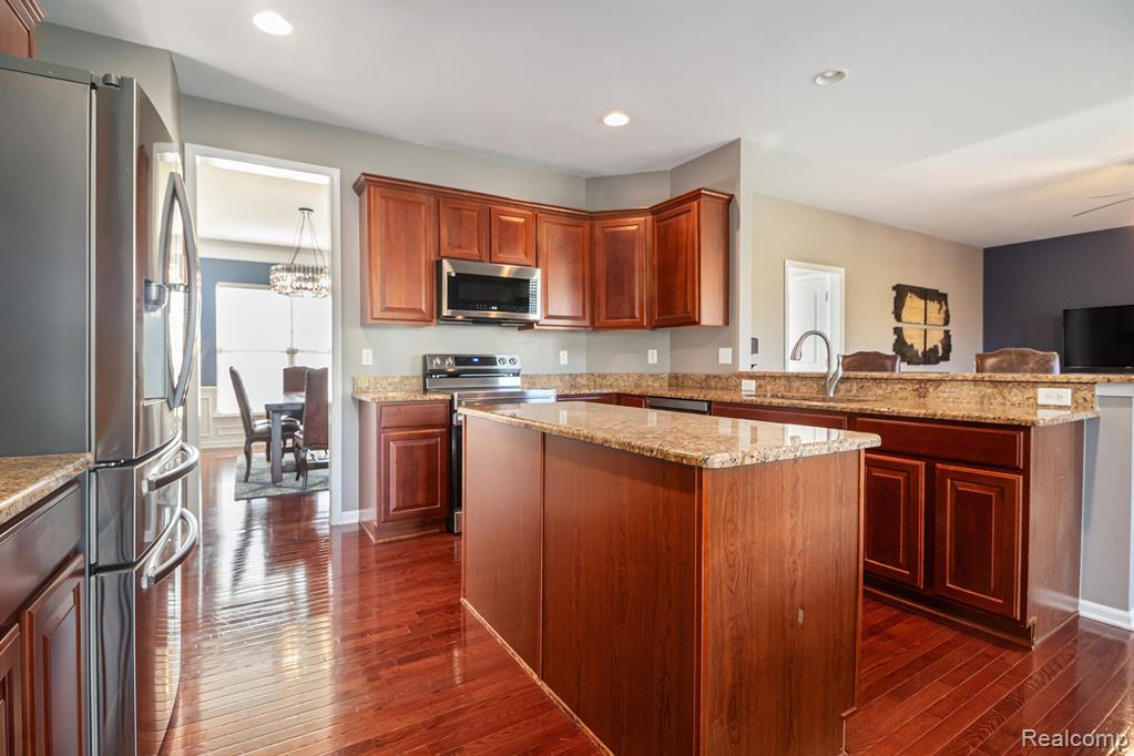 2418 Premier Lane, Canton, MI 48188 — Photo 8