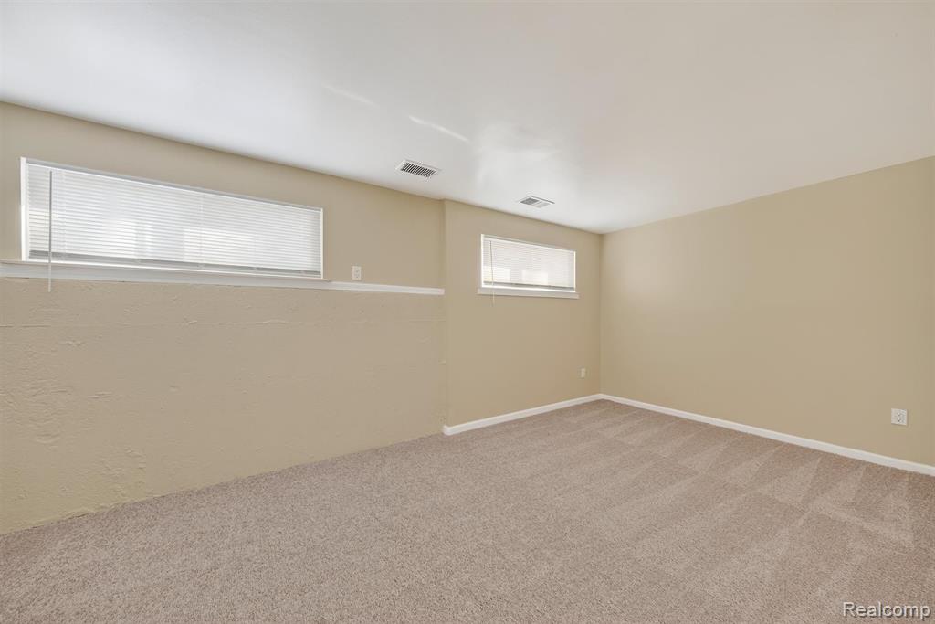 15654 Isabelle Street, Romulus, MI 48174 — Photo 17