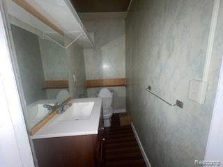 4177 CADILLAC Boulevard, Detroit, MI 48214 — Photo 5
