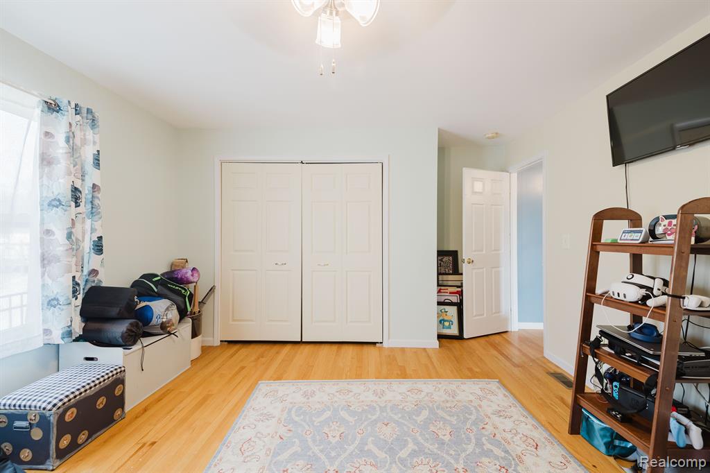 8515 Lake Road, Grosse Ile, MI 48138 — Photo 25