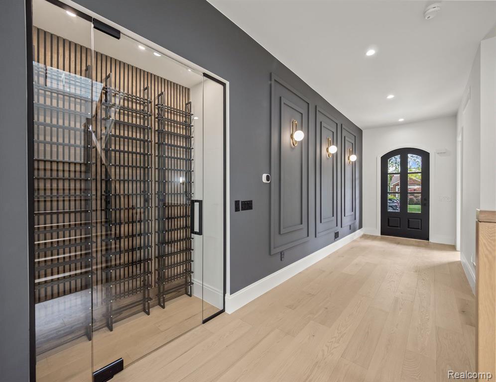 706 W HOUSTONIA Avenue, Royal Oak, MI 48073 — Photo 3