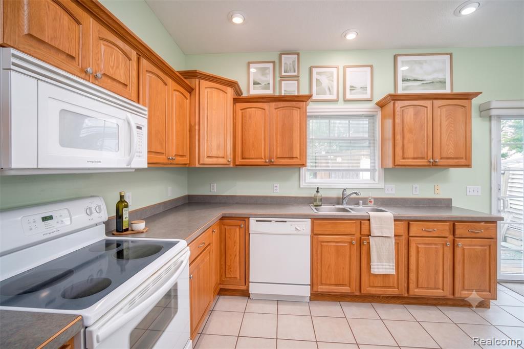 5075 Tacora Trail, Bridgeport, MI 48722 — Photo 7