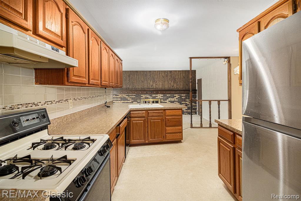 43625 Westminister Way, Canton, MI 48187 — Photo 7
