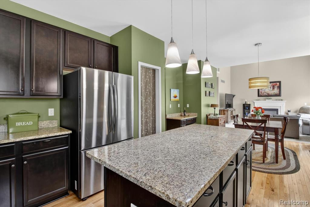 49271 Laguna Drive, Van Buren, MI 48111 — Photo 17