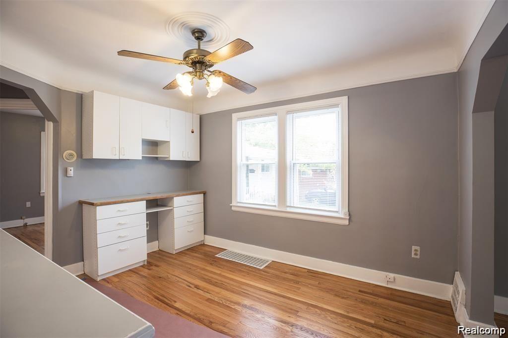 6753 HEYDEN Street, Dearborn Heights, MI 48127 — Photo 15