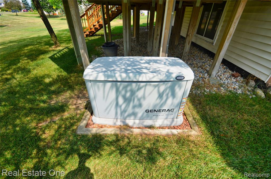 2092 Westview Court, Orion, MI — Photo 43