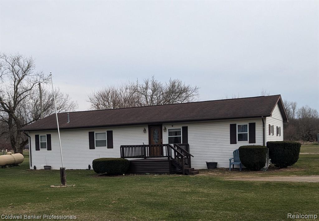 2247 WATERMAN Road, Mayville Vlg, MI 48744 — Photo 2