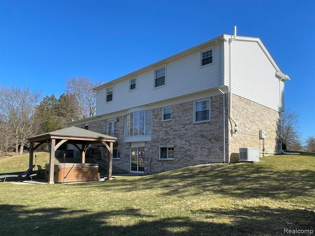 5126 Glengate Road, Rochester, MI 48306 — Photo 47