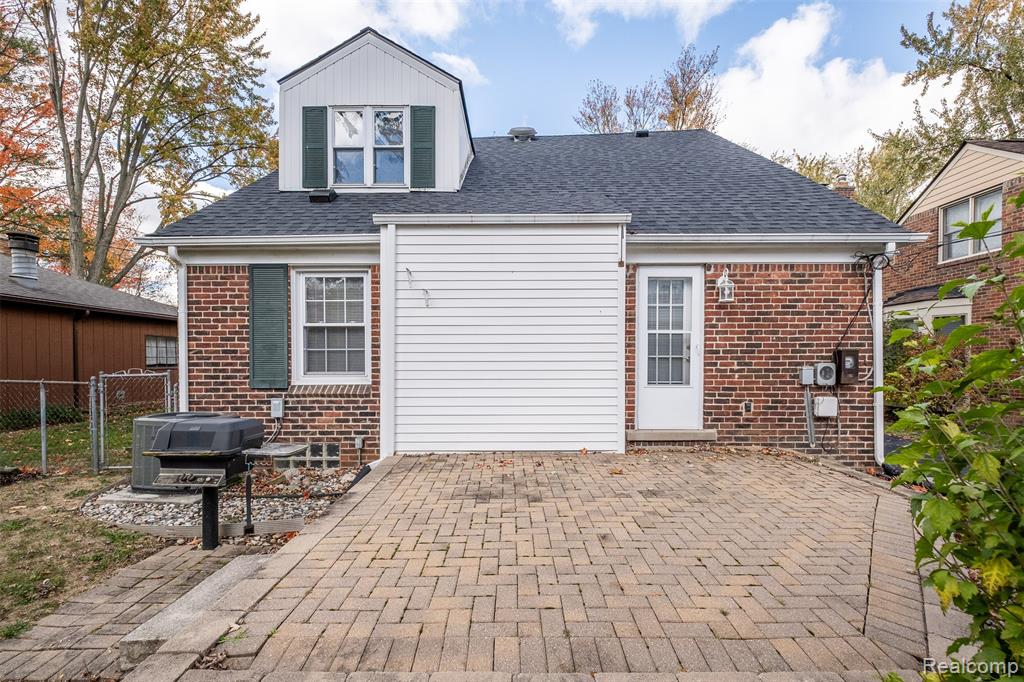 32210 Sheridan Drive, Beverly Hills, MI 48025 — Photo 24