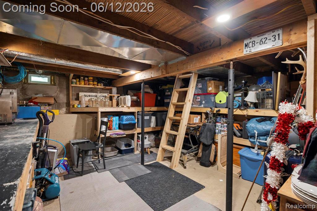 1808 Lombardy, Highland, MI 48356 — Photo 21