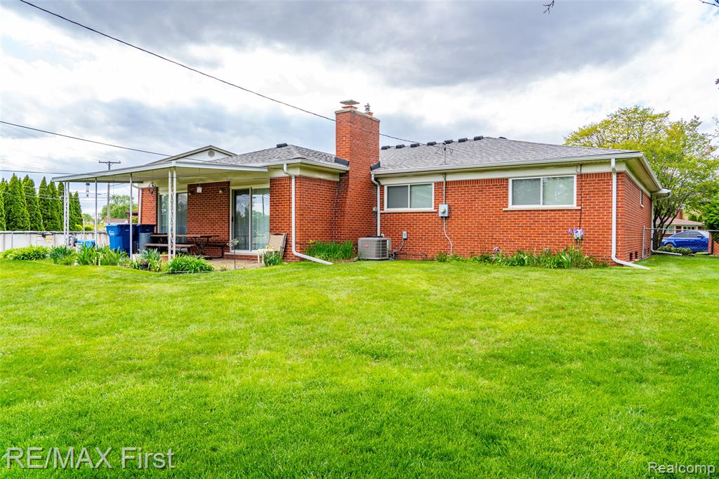 31308 Jay Drive, Warren, MI 48093 — Photo 9