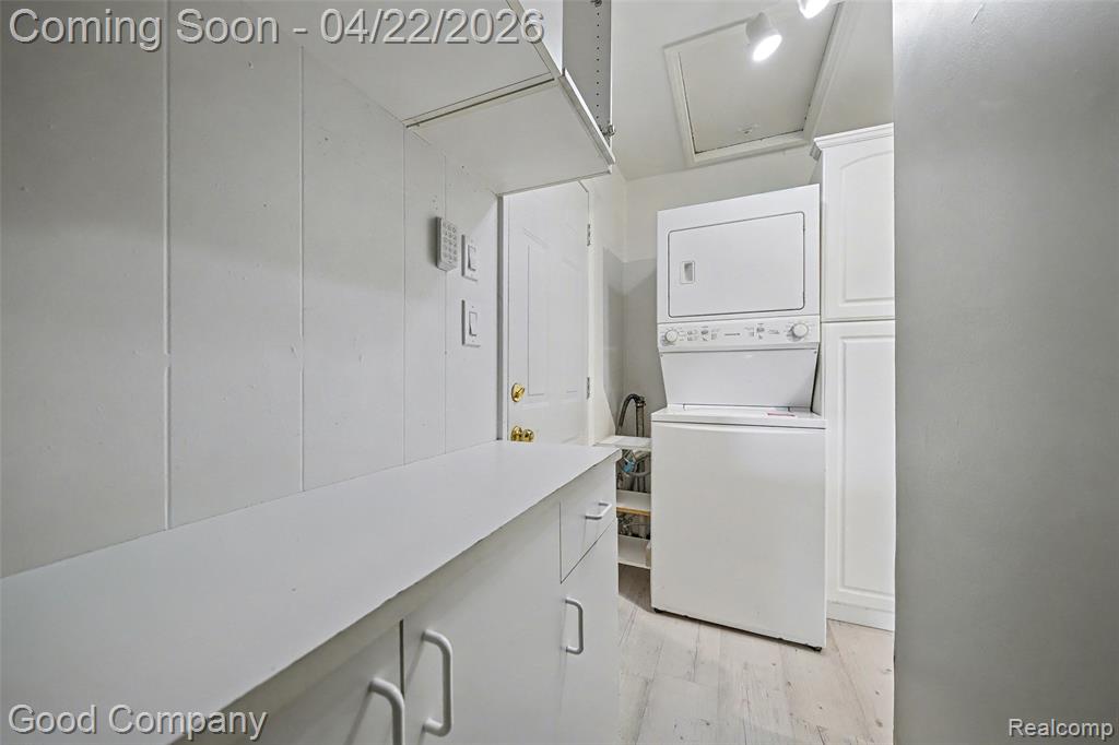 10280 Troy Street, Oak Park, MI 48237 — Photo 9