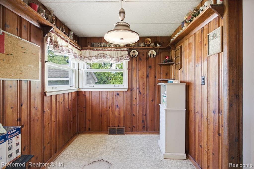 860 Palmer Street, Plymouth, MI 48170 — Photo 10