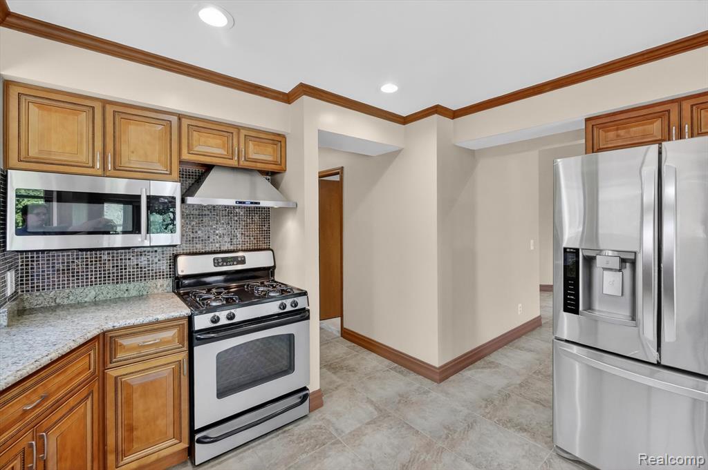 43325 Nebel Trail, Clinton Twp, MI 48038 — Photo 15