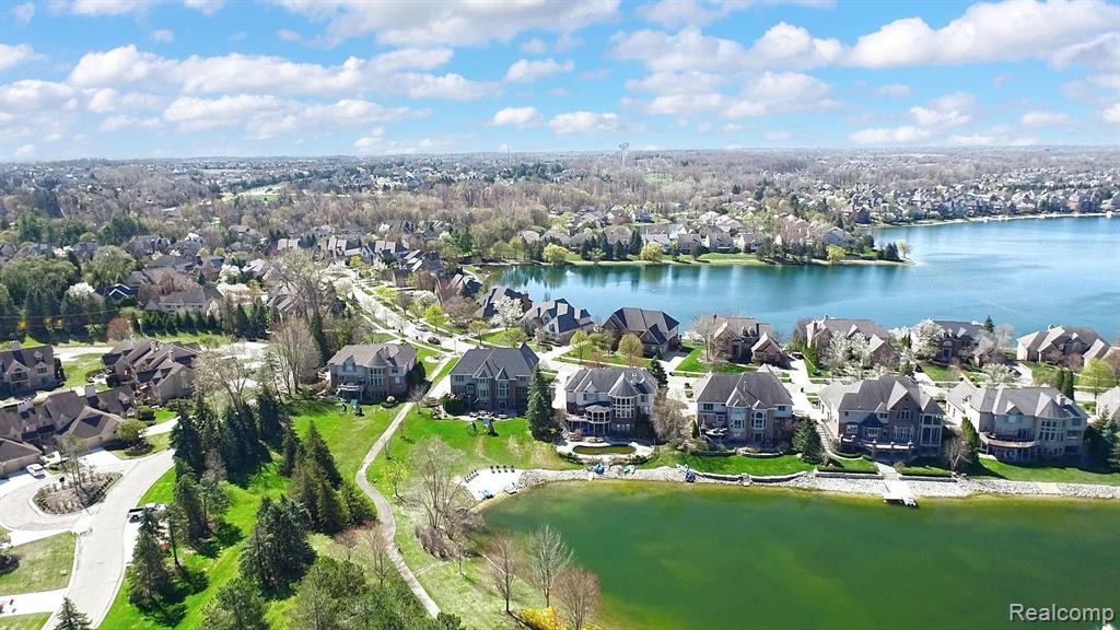 47924 MANORWOOD Drive, Northville, MI 48168 — Photo 89