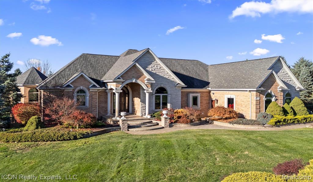 72755 Solanus Drive, Bruce, MI 48065 — Photo 3
