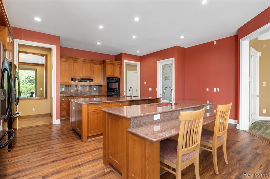 7432 Foxburg Court, Clarkston, MI 48348 — Photo 31