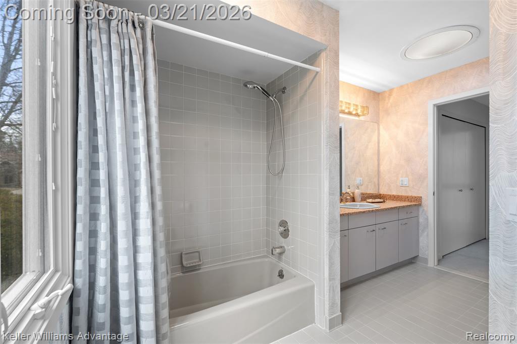 4974 Countryside Drive, West Bloomfield, MI 48323 — Photo 37