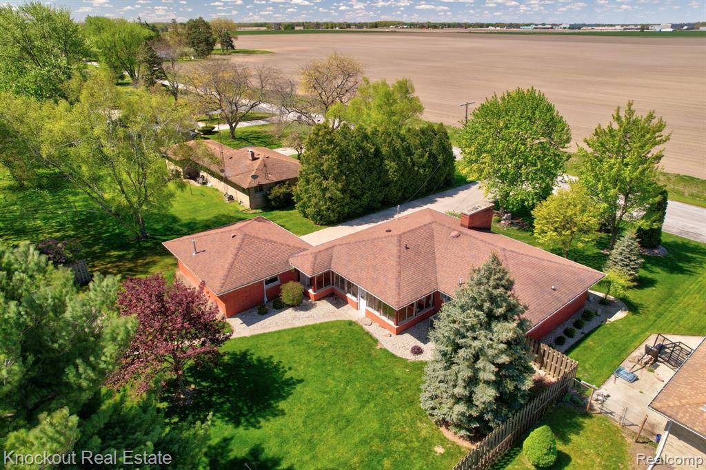 275 S Airport Road, Saginaw, MI 48601 — Photo 58
