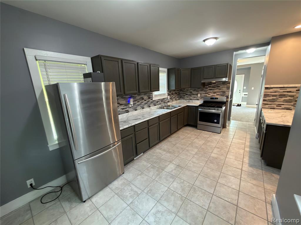 15 FOREST Street, River Rouge, MI 48218 — Photo 5