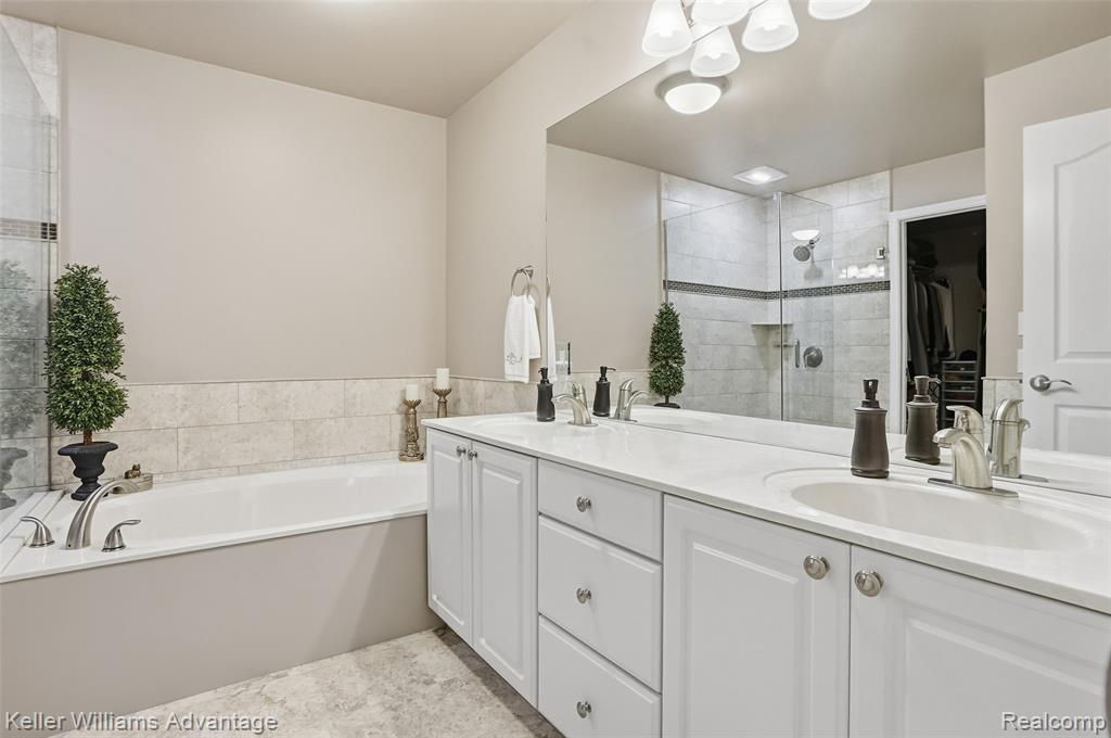 39469 Edgewater Drive, Northville, MI 48168 — Photo 25