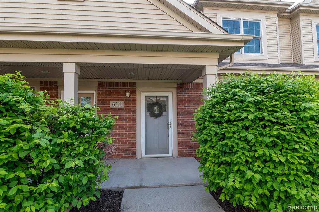 616 Superior Boulevard, Wyandotte, MI 48192 — front exterior