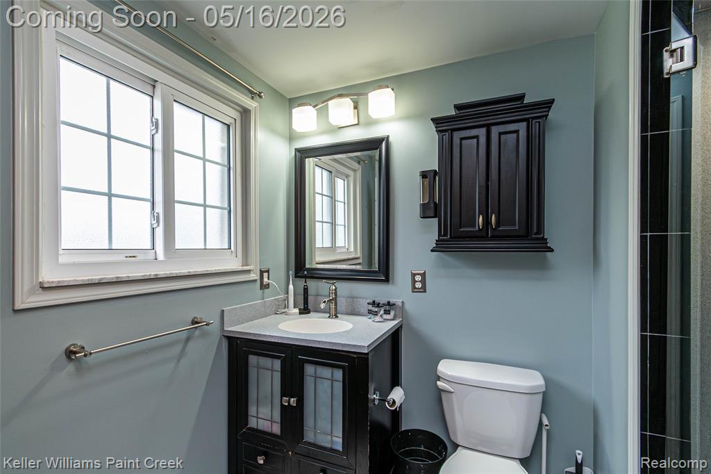47038 Sarnus Drive, Macomb, MI 48044 — Photo 42