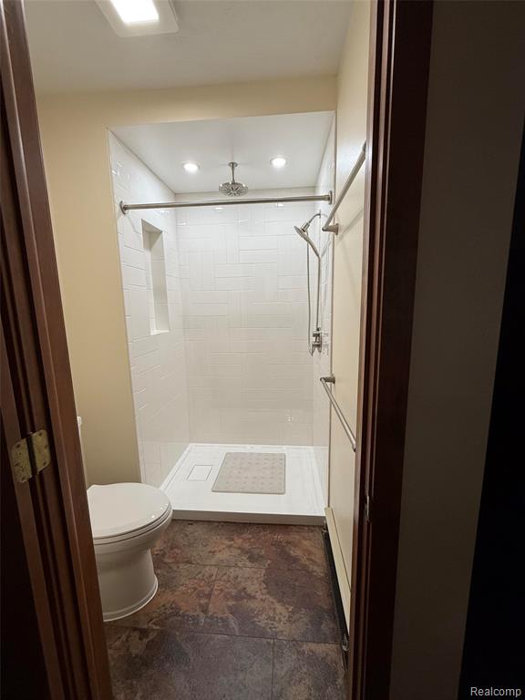 4341 Maplewood Lane, Traverse City, MI 49686 — Photo 15
