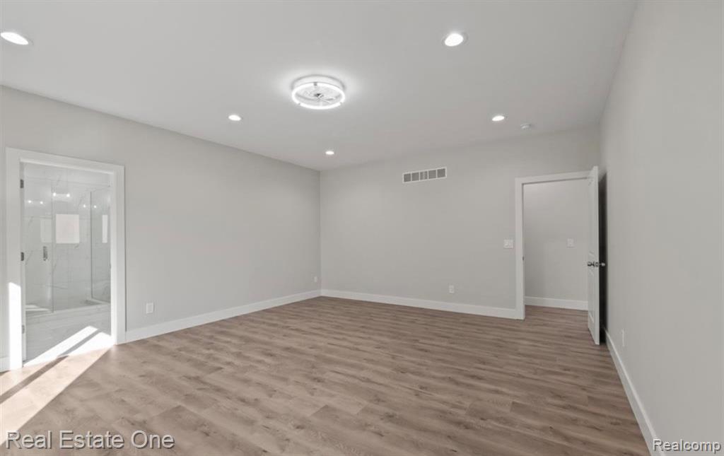 5636 Paris Drive, Sterling Heights, MI 48310 — Photo 17