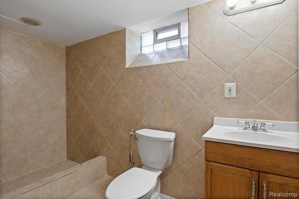 7000 N LAFAYETTE Street, Dearborn Heights, MI 48127 — Photo 21