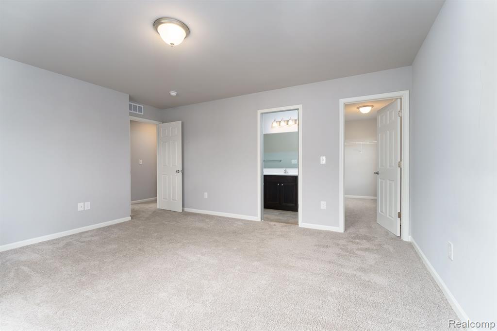 3078 IVY WOOD Circle, Howell, MI 48855 — Photo 18