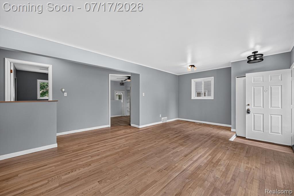 903 Bernie Lane, Madison Heights, MI 48071 — Photo 7