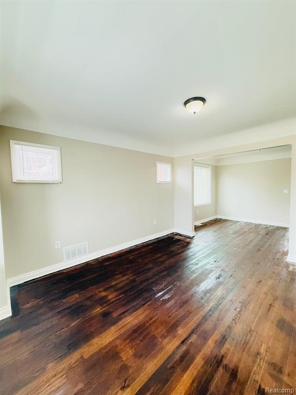 5595 WAYBURN Street, Detroit, MI 48224 — Photo 5