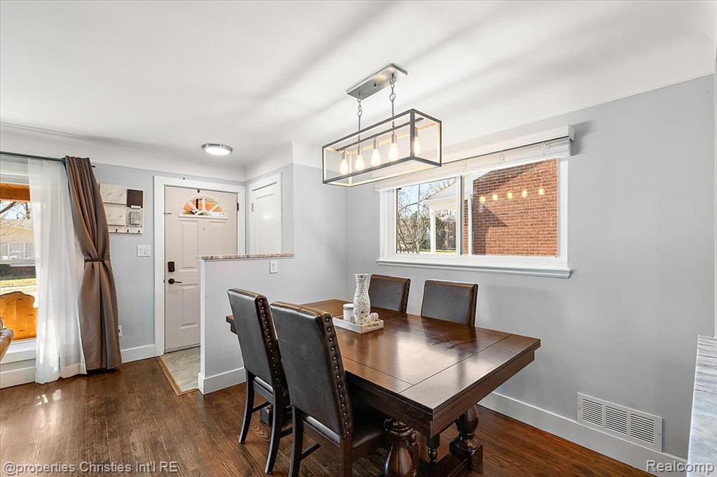 816 W Baker Avenue, Clawson, MI — Photo 18