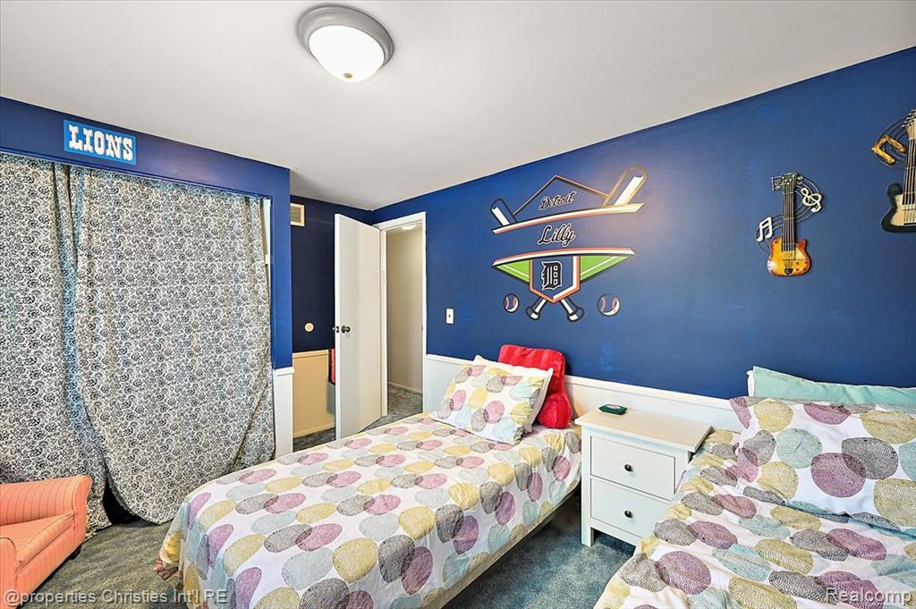 26010 Marlowe Place, Oak Park, MI 48237 — Photo 42