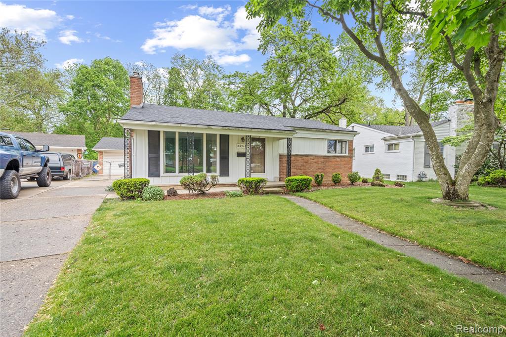 26916 Rouge River Drive, Dearborn Heights, MI 48127 — Photo 2