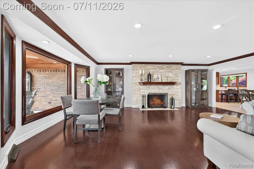 23750 E River Road, Grosse Ile, MI 48138 — Photo 3