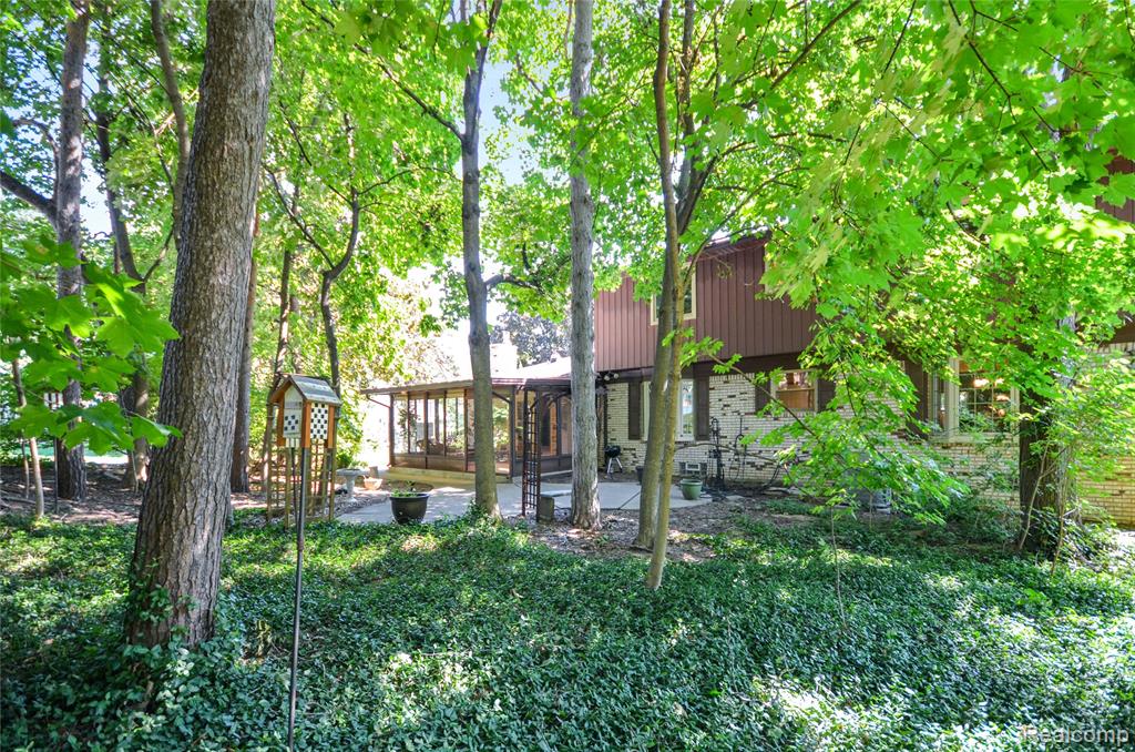 53645 Lambeth Court, Shelby Twp, MI 48316 — Photo 54